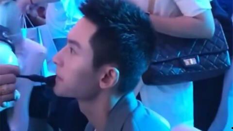 娱乐吃瓜经纪人和女星